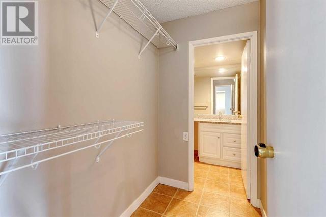2906 - 221 6 Ave Se, Condo with 2 bedrooms, 1 bathrooms and 2 parking in Calgary AB | Image 16