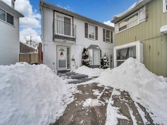 22 Heatherside Ct, House detached with 3 bedrooms, 3 bathrooms and 4 parking in Brampton ON | Image 1