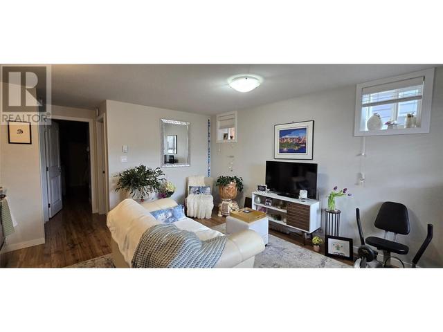 13620 Kelly Avenue Unit# 100 & 101, House detached with 4 bedrooms, 3 bathrooms and 4 parking in Summerland BC | Image 29