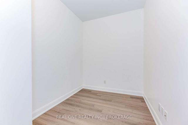 1105 - 2910 Highway 7 Rd, Condo with 1 bedrooms, 2 bathrooms and 1 parking in Vaughan ON | Image 11