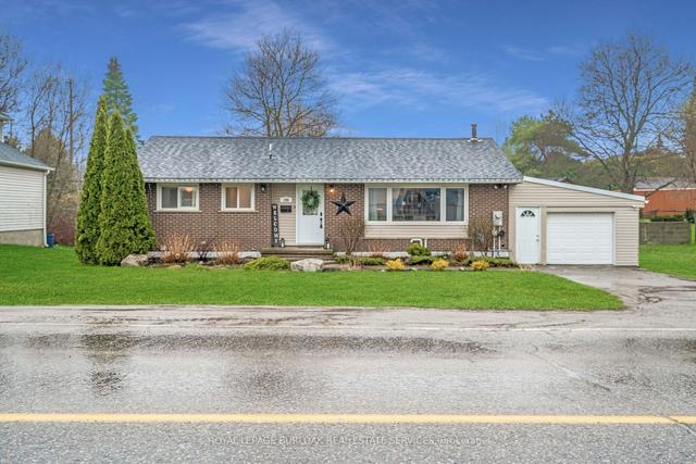 188 Main St N, House detached with 3 bedrooms, 2 bathrooms and 5 parking in Halton Hills ON | Image 1