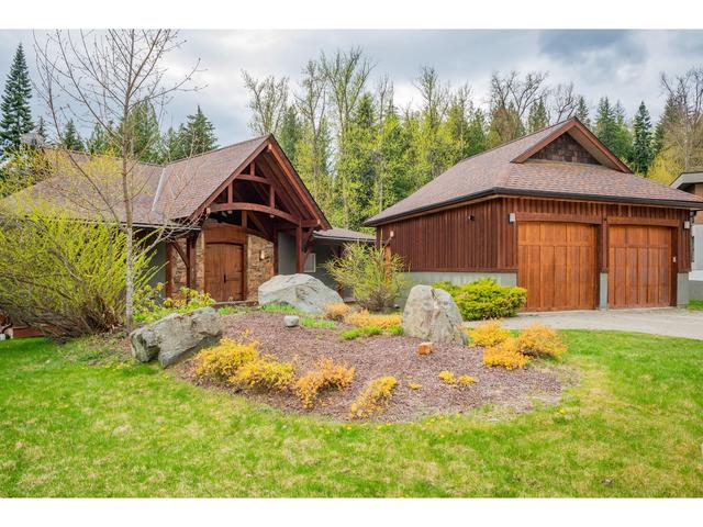 817 White Tail Drive, House detached with 4 bedrooms, 4 bathrooms and null parking in Rossland BC | Image 82