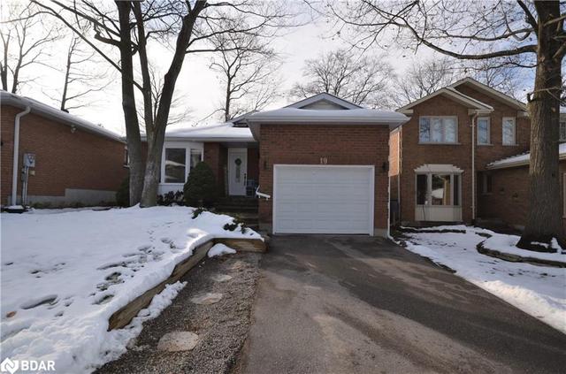 19 Irwin Drive Drive, House detached with 4 bedrooms, 3 bathrooms and 3 parking in Barrie ON | Image 43