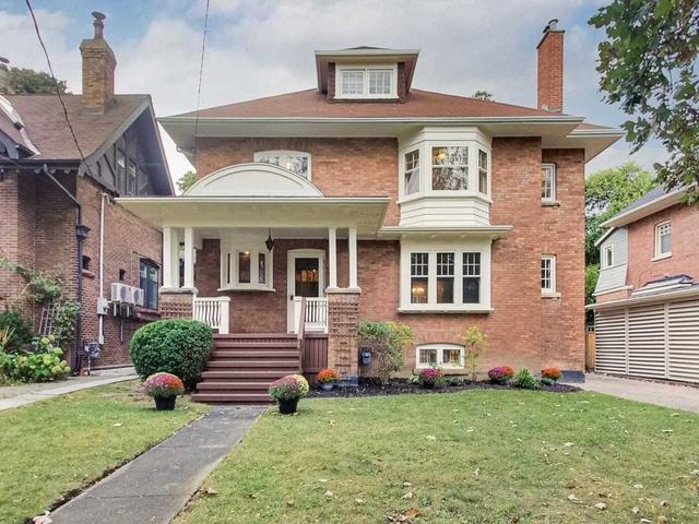 20 Lytton Blvd, House detached with 6 bedrooms, 3 bathrooms and 8 parking in Toronto ON | Image 1