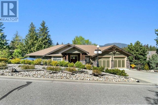 1 - 1581 20 St Ne, House detached with 3 bedrooms, 3 bathrooms and 2 parking in Salmon Arm BC | Image 1