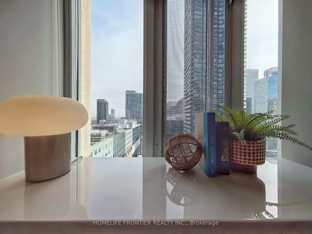 3005 - 210 Victoria St, Condo with 1 bedrooms, 1 bathrooms and 0 parking in Toronto ON | Image 14