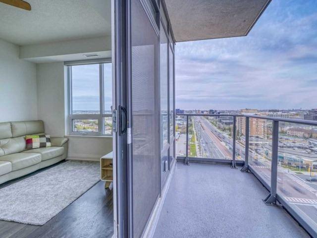 1206 - 398 Highway 7 Rd E, Condo with 2 bedrooms, 2 bathrooms and 1 parking in Richmond Hill ON | Image 5