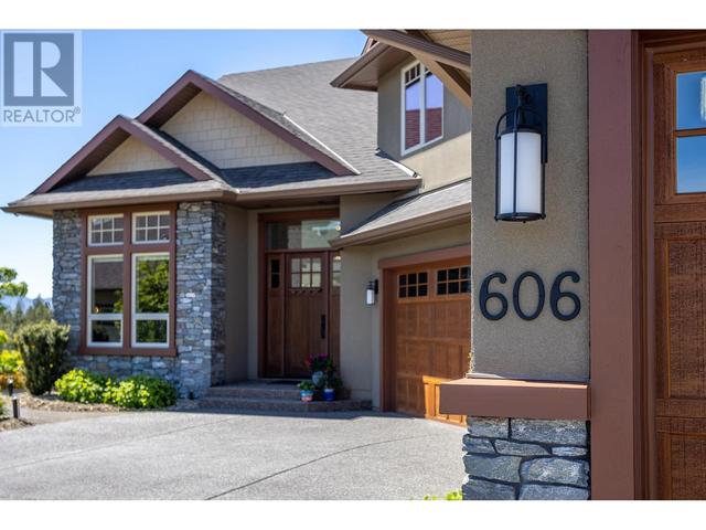 606 Selkirk Crt, House detached with 3 bedrooms, 2 bathrooms and 3 parking in Kelowna BC | Image 3