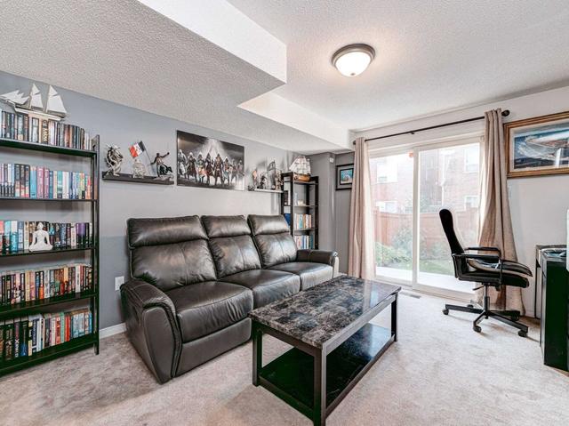 55 - 7155 Magistrate Terr, Condo with 3 bedrooms, 3 bathrooms and 3 parking in Mississauga ON | Image 4