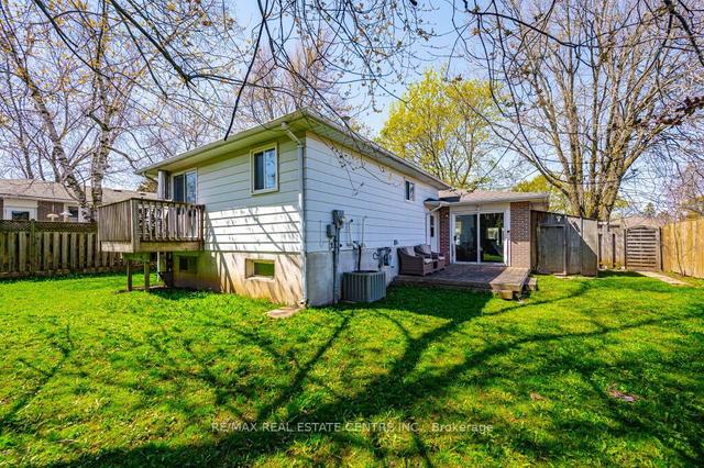 62 Lawrence Ave, House detached with 3 bedrooms, 2 bathrooms and 4 parking in Orangeville ON | Image 11