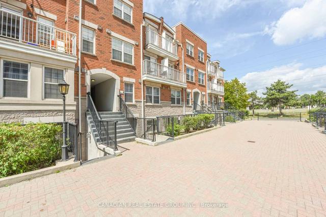 18 - 37 Four Winds Dr, Townhouse with 2 bedrooms, 3 bathrooms and 1 parking in Toronto ON | Image 17