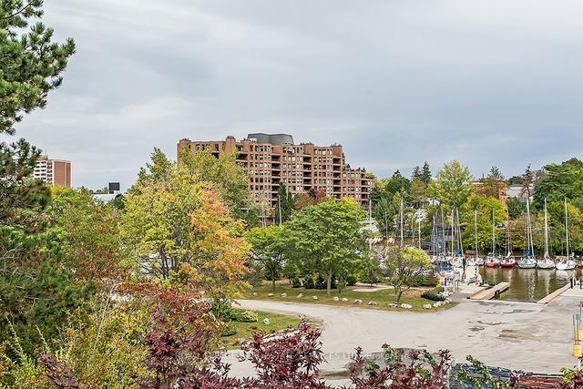 505 - 100 Lakeshore Rd E, Condo with 2 bedrooms, 2 bathrooms and 1 parking in Oakville ON | Image 1