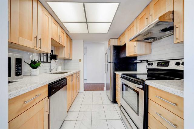 1109 - 335 Webb Dr, Condo with 2 bedrooms, 2 bathrooms and 1 parking in Mississauga ON | Image 14