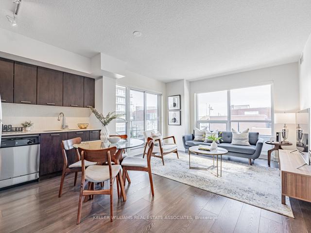 404 - 2220 Lake Shore Blvd W, Condo with 2 bedrooms, 2 bathrooms and 1 parking in Toronto ON | Image 1