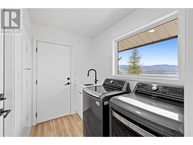 446 Okaview Road, House detached with 3 bedrooms, 3 bathrooms and 4 parking in Kelowna BC | Image 30