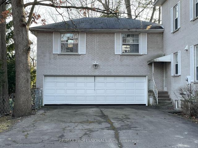 10 Woodmere Crt, House detached with 5 bedrooms, 6 bathrooms and 18 parking in Toronto ON | Image 29