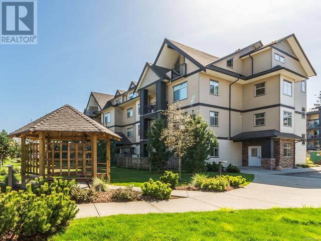 301 - 2117 Meredith Rd, Condo with 1 bedrooms, 2 bathrooms and 1 parking in Nanaimo BC | Image 1