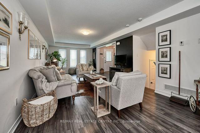 714 Victoria Rd N, House attached with 3 bedrooms, 3 bathrooms and 2 parking in Guelph ON | Image 37