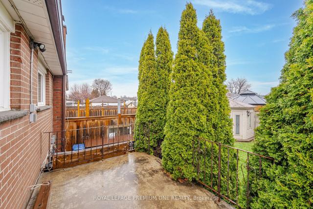 59 Ruthmar Cres, House semidetached with 3 bedrooms, 2 bathrooms and 4 parking in Toronto ON | Image 30
