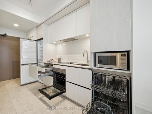 1013 - 34 Tubman Ave, Condo with 1 bedrooms, 1 bathrooms and 0 parking in Toronto ON | Image 2