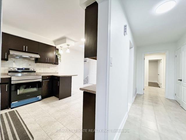 607 Queens Dr, House detached with 3 bedrooms, 2 bathrooms and 4 parking in Toronto ON | Image 4
