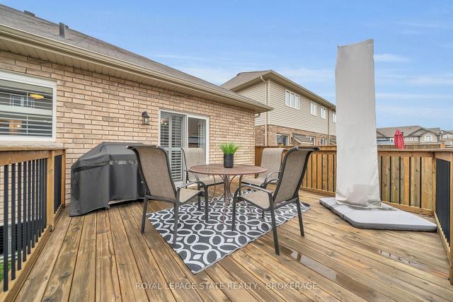 326 Keystone Cres, House attached with 2 bedrooms, 2 bathrooms and 2 parking in Hamilton ON | Image 27