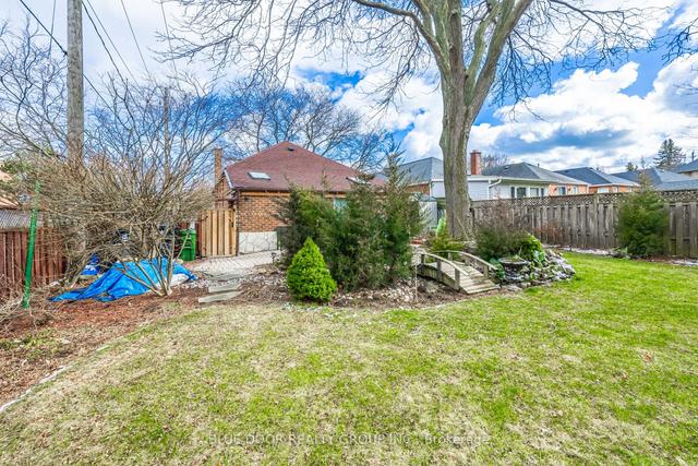 54 Glenshaw Cres, House detached with 3 bedrooms, 2 bathrooms and 2 parking in Toronto ON | Image 24