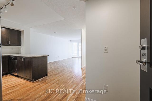 412 - 15 Stafford St, Condo with 1 bedrooms, 1 bathrooms and 1 parking in Toronto ON | Image 11