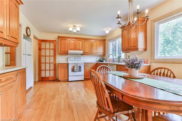 13 Pinecrest Rd, House detached with 4 bedrooms, 1 bathrooms and 3 parking in Brantford ON | Image 7