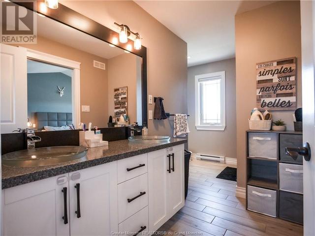 15 Stillwater Dr, House semidetached with 4 bedrooms, 2 bathrooms and null parking in Moncton NB | Image 14