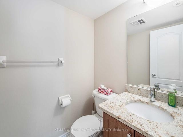 86 Woodbine Ave, House attached with 3 bedrooms, 3 bathrooms and 2 parking in Toronto ON | Image 22