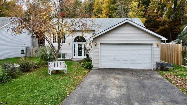 2252 Lakeshore Rd E, House detached with 3 bedrooms, 2 bathrooms and 9 parking in Oro Medonte ON | Image 1