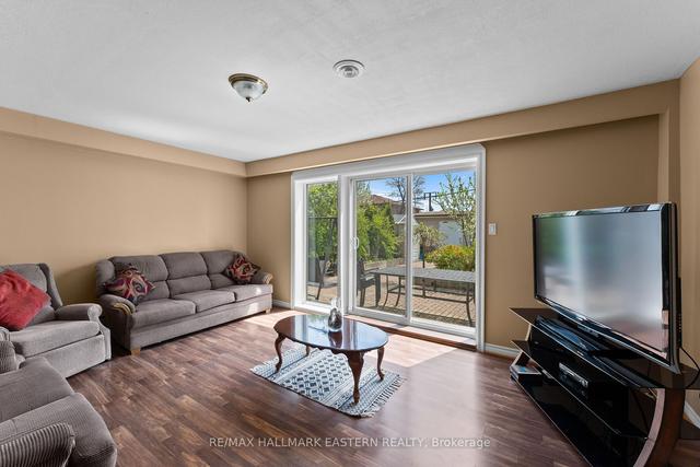 167 Regina Ave, House detached with 3 bedrooms, 3 bathrooms and 6 parking in Toronto ON | Image 20