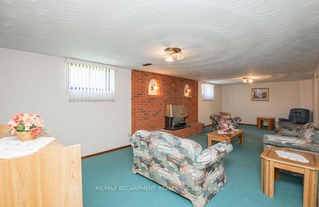 92 Taymall St, House detached with 3 bedrooms, 2 bathrooms and 5 parking in Hamilton ON | Image 19