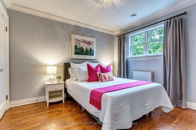 5 Bessborough Dr, House detached with 4 bedrooms, 4 bathrooms and 2 parking in Toronto ON | Image 20