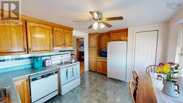 265 Havenside Rd, House detached with 3 bedrooms, 1 bathrooms and null parking in Cape Breton NS | Image 4