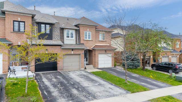 77 Ural Cir, House attached with 3 bedrooms, 3 bathrooms and 2 parking in Brampton ON | Image 1