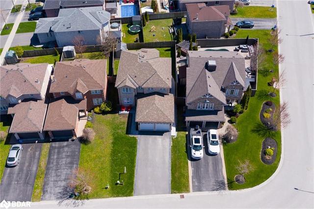 19 Sherwood Crt, House detached with 3 bedrooms, 2 bathrooms and 6 parking in Barrie ON | Image 40