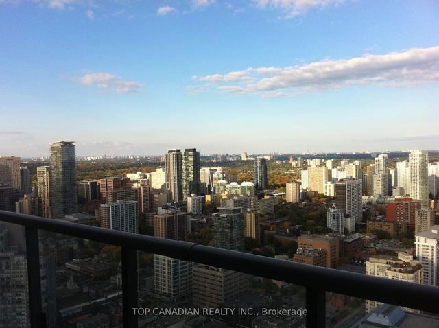 4406 - 832 Bay St, Condo with 1 bedrooms, 1 bathrooms and 0 parking in Toronto ON | Image 6