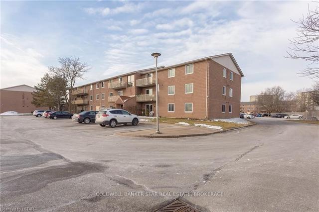 304 - 1586 Ernest Ave, Condo with 2 bedrooms, 1 bathrooms and 1 parking in London ON | Image 36