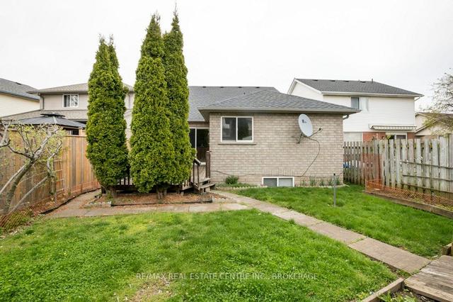 12 Whittaker Cres, House detached with 2 bedrooms, 2 bathrooms and 3 parking in Cambridge ON | Image 28