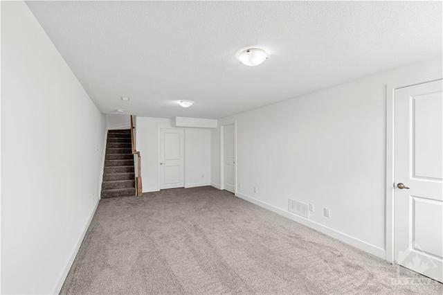 110 Big Dipper St, Townhouse with 3 bedrooms, 2 bathrooms and 2 parking in Ottawa ON | Image 29