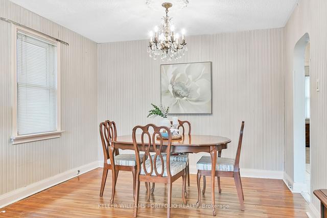 17 Thirty Third St, House detached with 2 bedrooms, 1 bathrooms and 6 parking in Toronto ON | Image 37