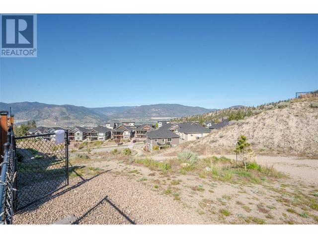 132 - 1115 Holden Rd, House attached with 3 bedrooms, 2 bathrooms and 4 parking in Penticton BC | Image 30
