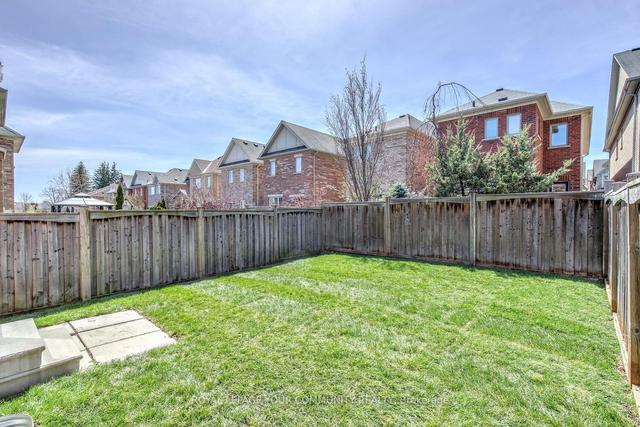 424 Lady Nadia Dr, House detached with 4 bedrooms, 3 bathrooms and 4 parking in Vaughan ON | Image 30