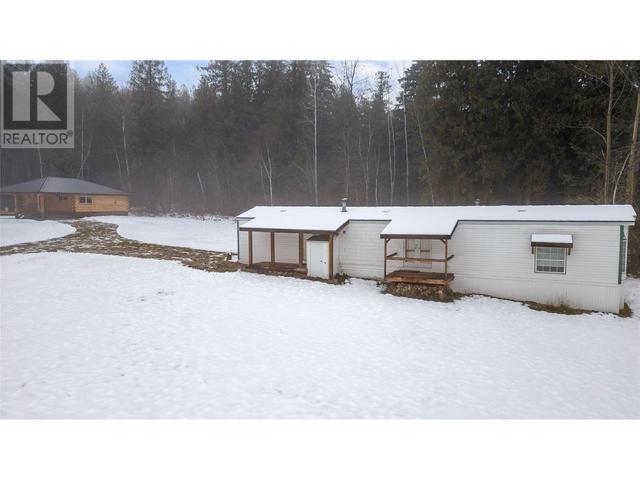 3711 Lefreniere Road, House detached with 1 bedrooms, 1 bathrooms and null parking in Columbia Shuswap E BC | Image 20