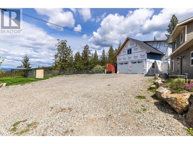 5805 Upper Booth Rd N, House detached with 4 bedrooms, 3 bathrooms and 2 parking in Central Okanagan BC | Image 36