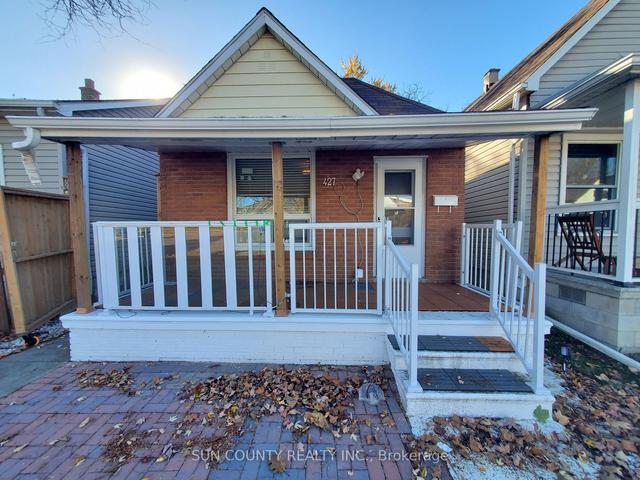427 Bridge Ave, House detached with 3 bedrooms, 1 bathrooms and 0 parking in Windsor ON | Image 1