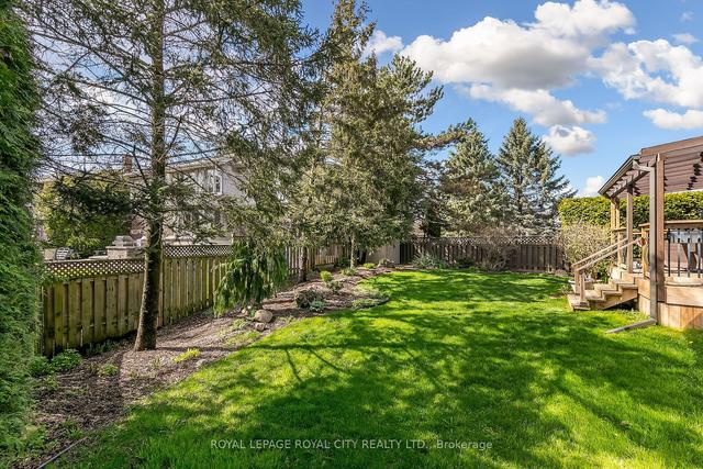 40 Forster Dr, House detached with 4 bedrooms, 3 bathrooms and 4 parking in Guelph ON | Image 33