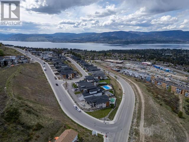 1088 Clarance Ave, House detached with 7 bedrooms, 4 bathrooms and 3 parking in Kelowna BC | Image 55